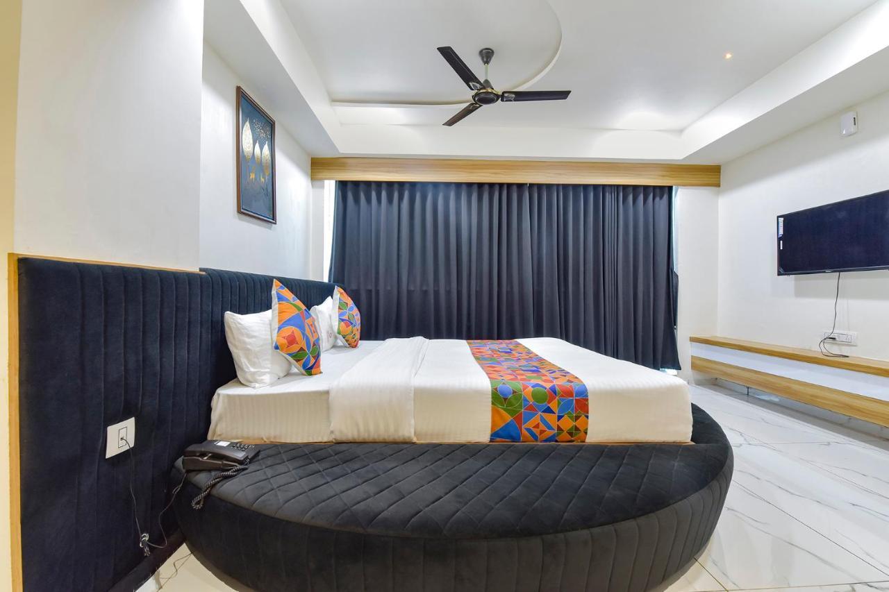 Fabhotel Bliss Ахмедабад Екстериор снимка